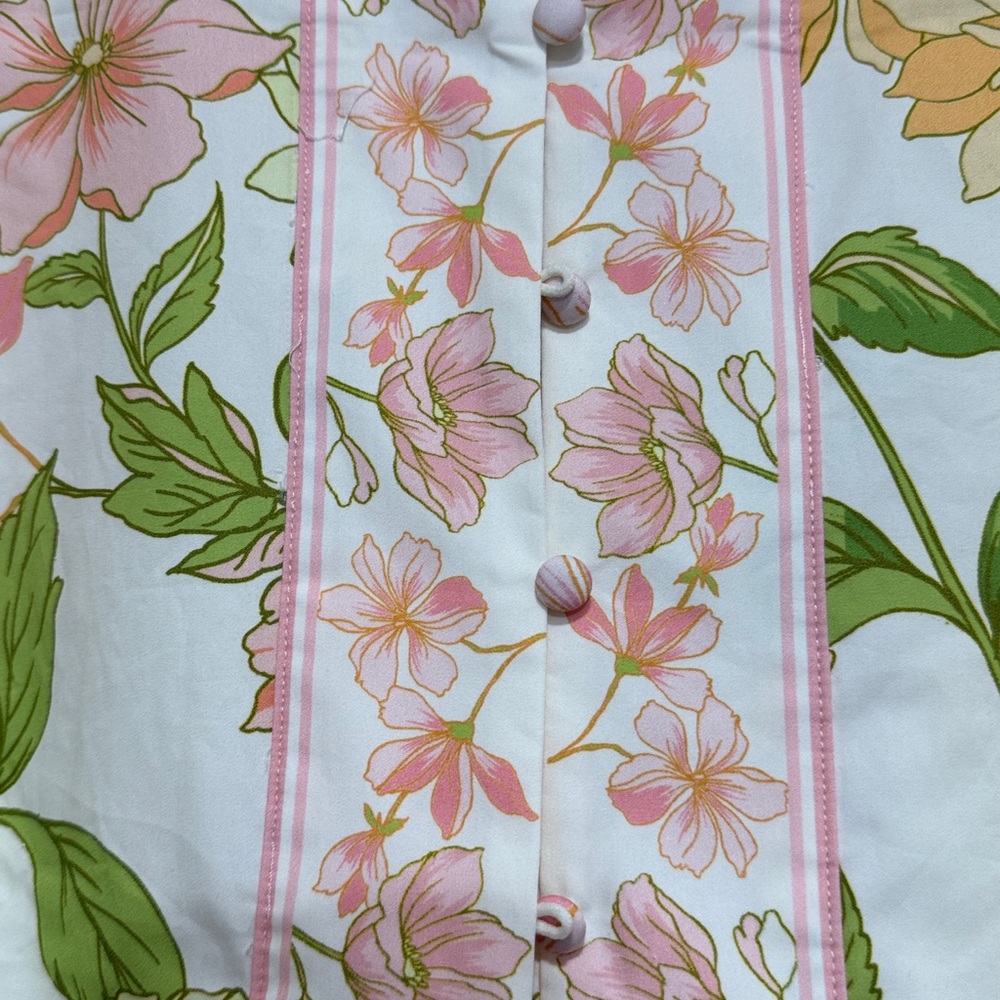 New with Tags floral dress. Large - Picture 2 of 9